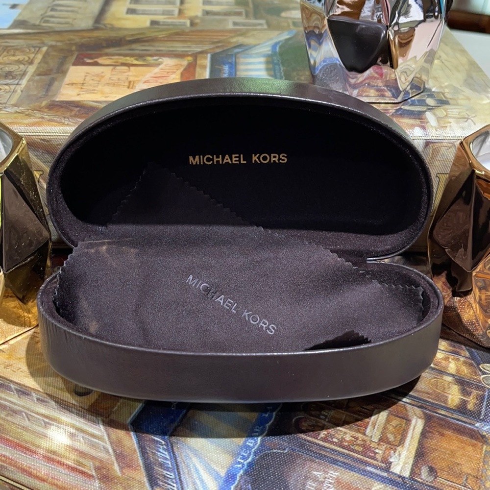 Michael Kors L/XL Sunglass Case